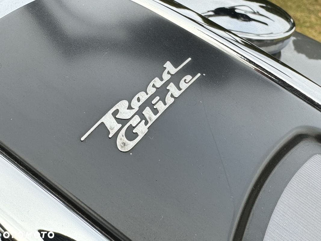 Harley-Davidson Touring Road Glide - 20