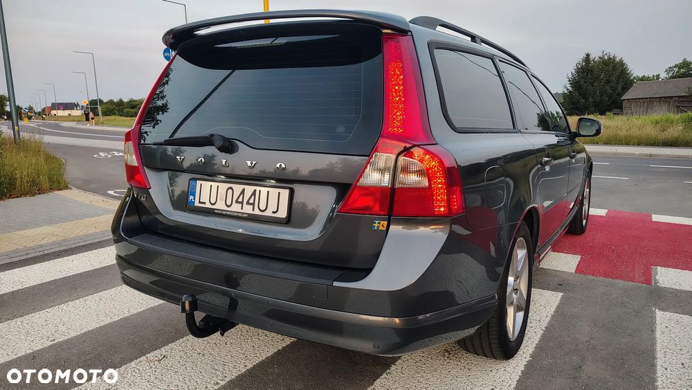 Volvo V70 2.0D Momentum - 4