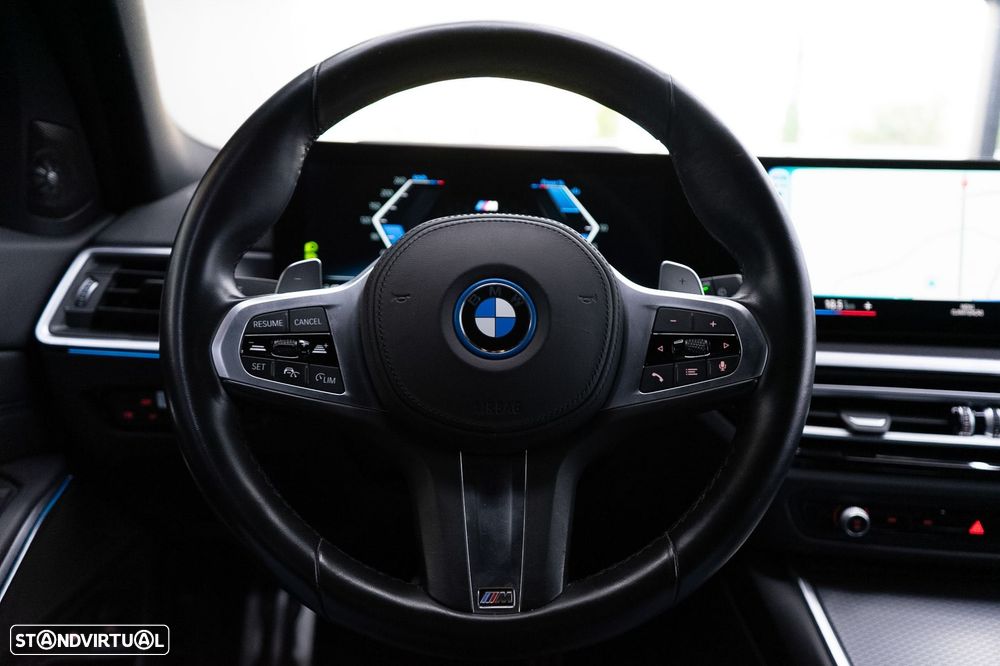 BMW 330 e Pack M Auto - 33