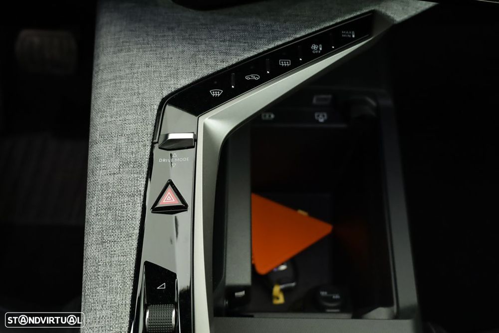 Peugeot 3008 1.2 Hybrid Allure e-DCS6 - 15