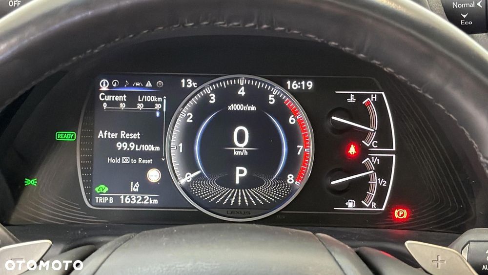 Lexus ES 300h Business Edition - 16