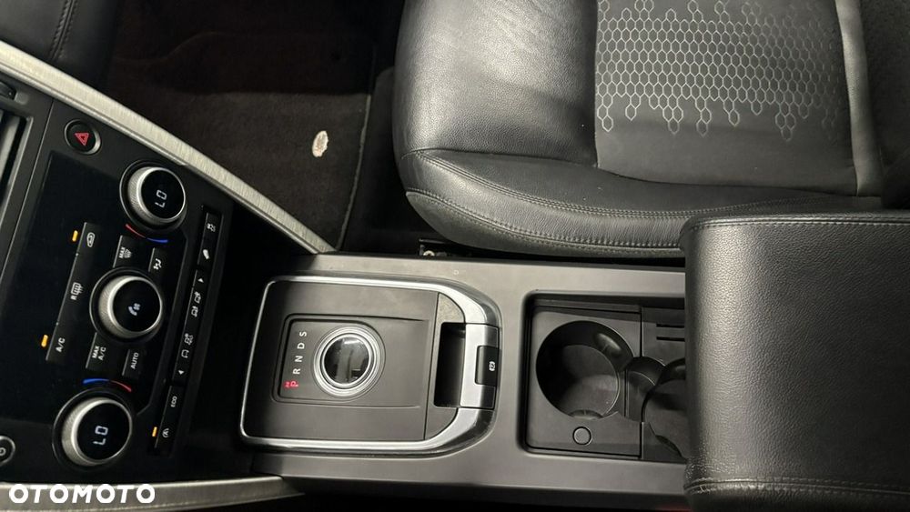 Land Rover Discovery Sport - 11