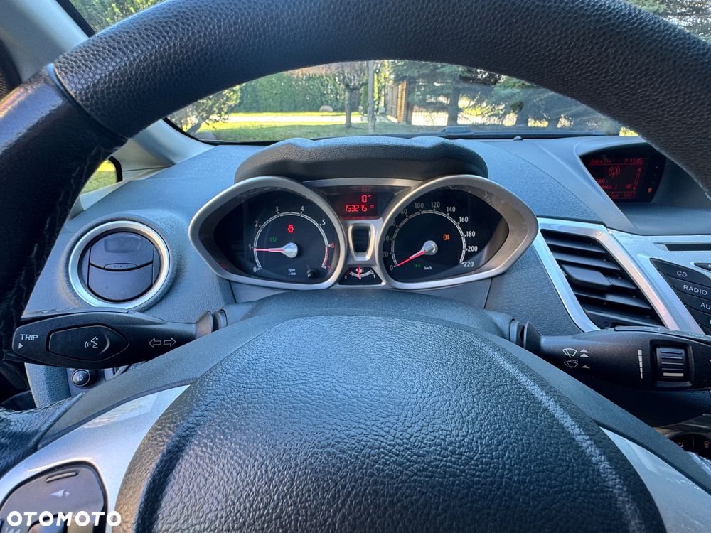 Ford Fiesta 1.6 Ti-VCT Titanium - 19