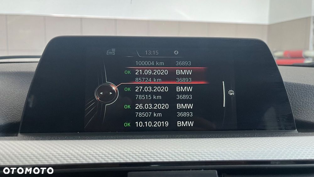 BMW Seria 3 318i M Sport - 24