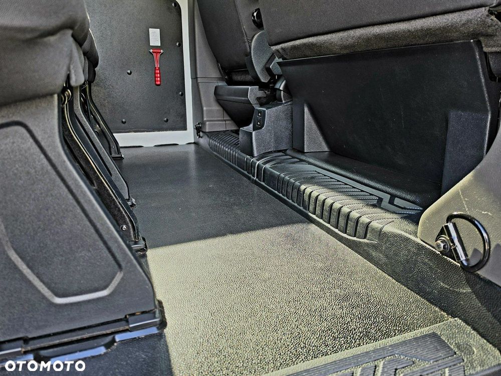 Ford Transit Custom - 13