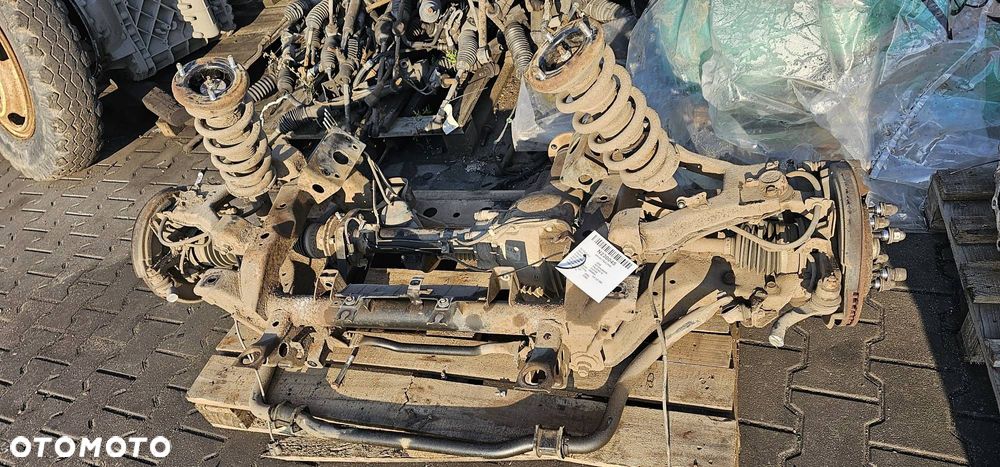 SANKI PRZEDNIE MITSHUBISHI PAJERO IV 3.2 DID - 1