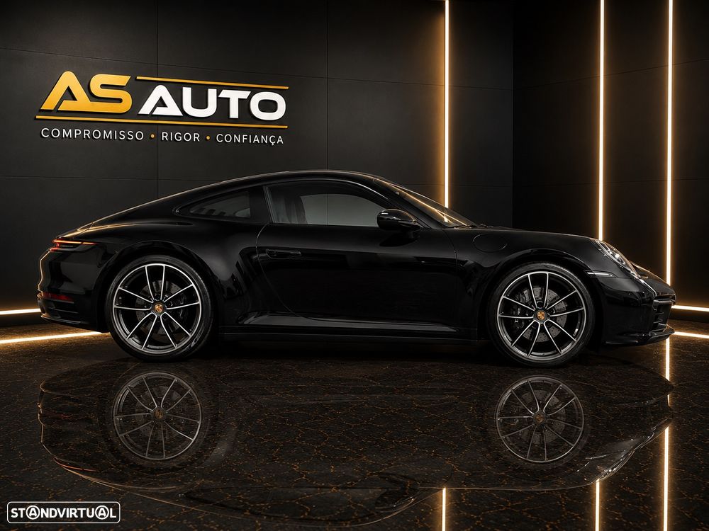 Porsche 911 Série F - 6