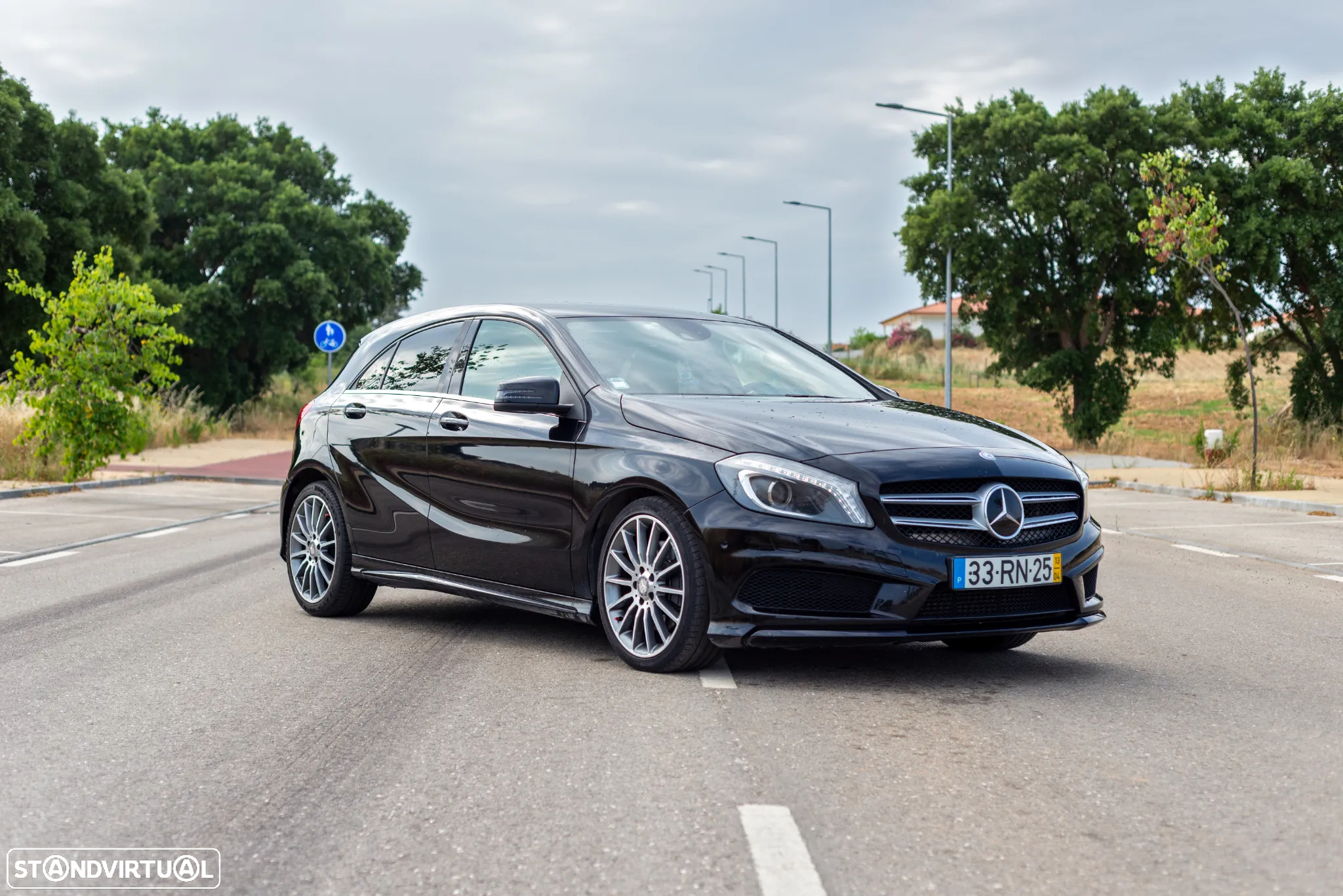 Mercedes-Benz A 220 CDI 4Matic 7G-DCT AMG Line - 11