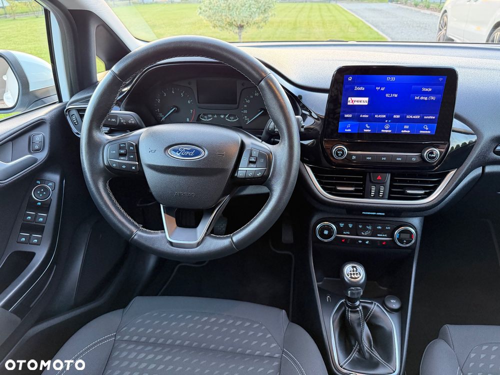 Ford Fiesta 1.0 EcoBoost S&S TITANIUM - 12