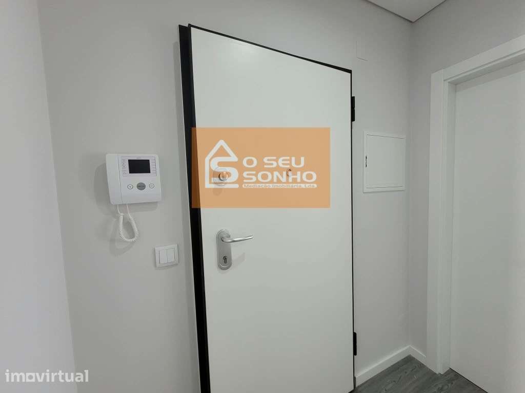 Apartamento T3 em Condomínio Moderno - Grande imagem: 2/31