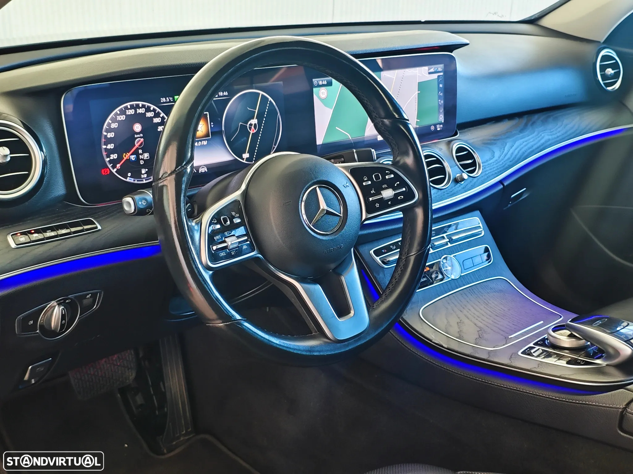 Mercedes-Benz E 300 de AMG Line - 27