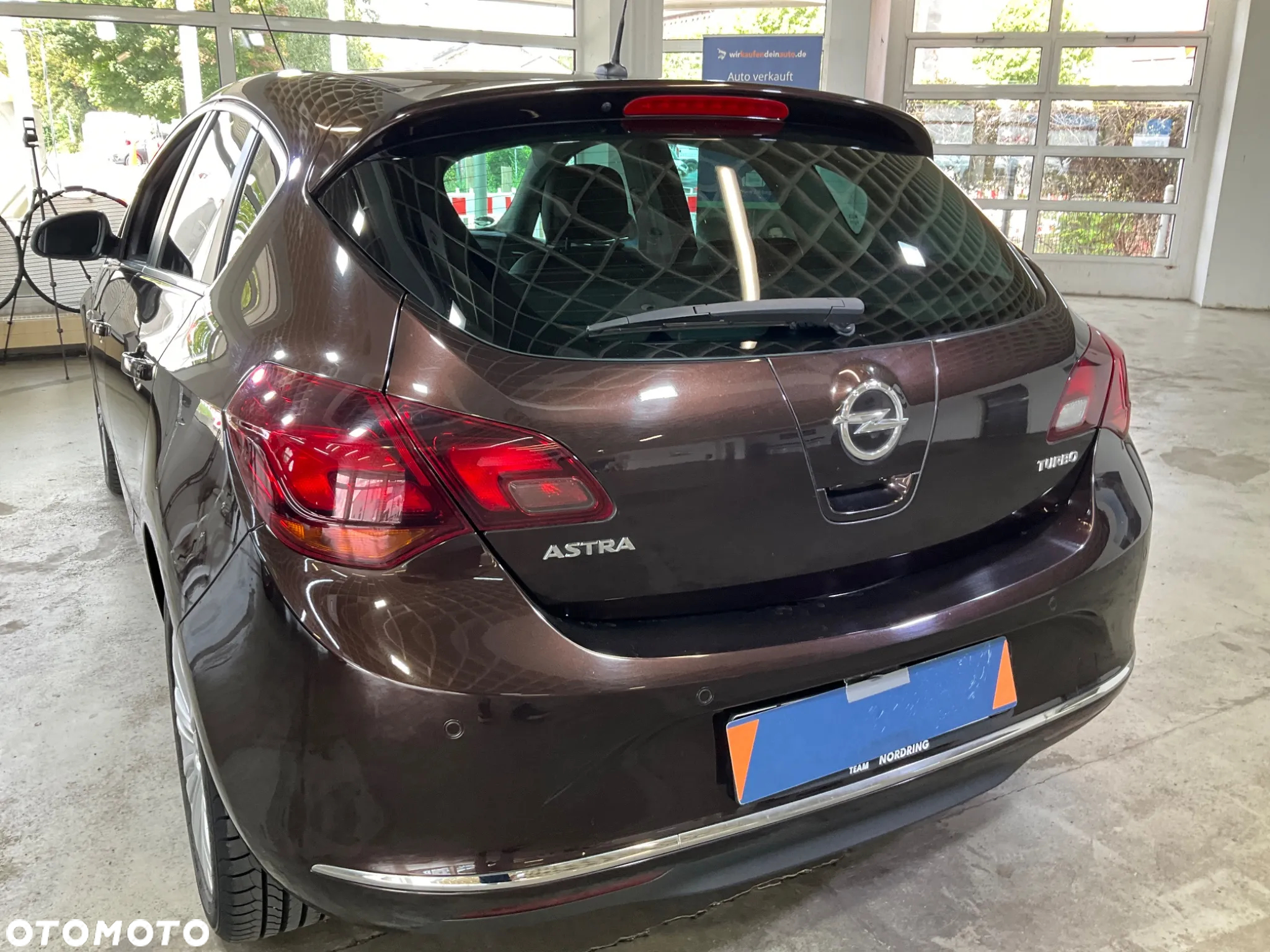 Opel Astra 1.4 Turbo 150 Jahre - 4