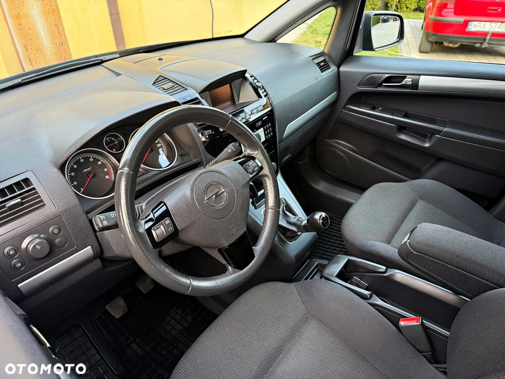 Opel Zafira 1.8 Family - 10