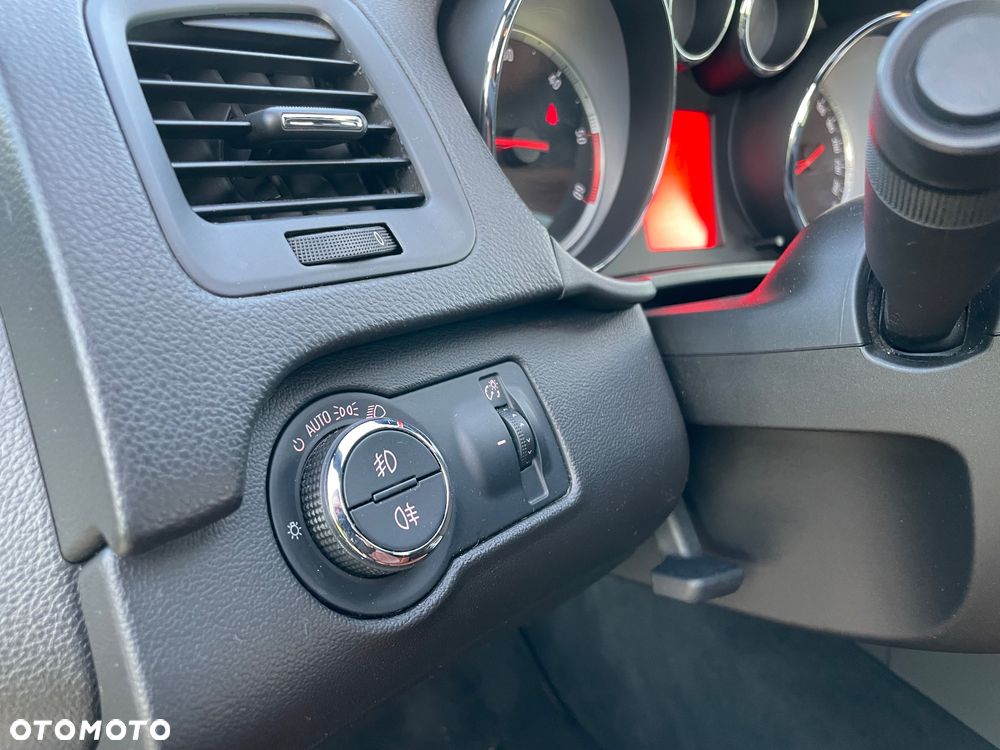 Opel Insignia 2.0 CDTI Sport - 26