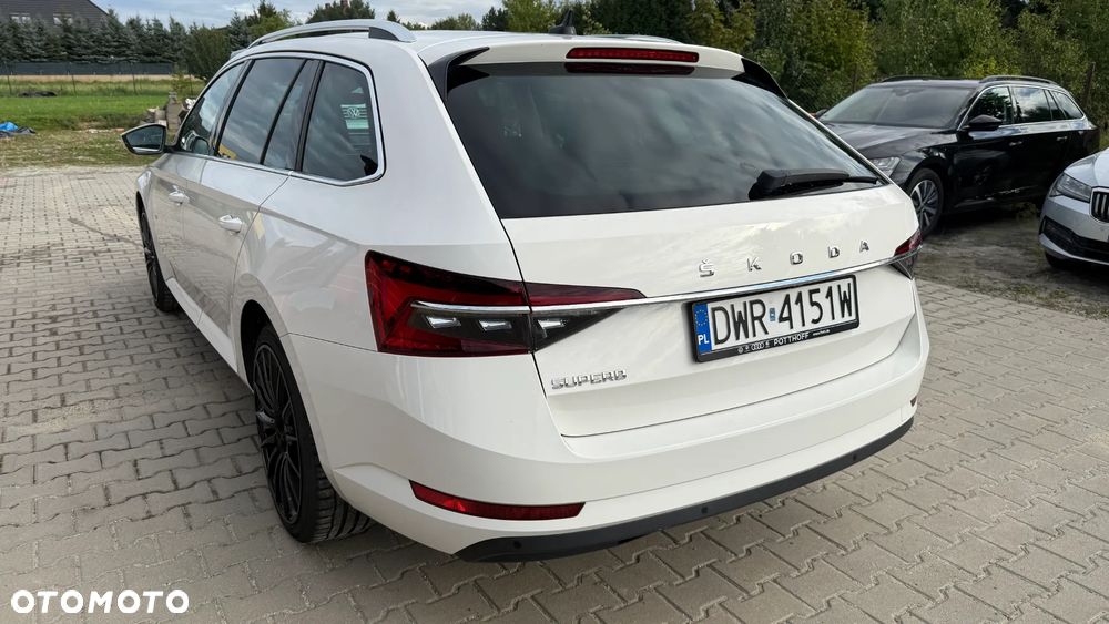 Skoda Superb 2.0 TDI Style DSG - 9