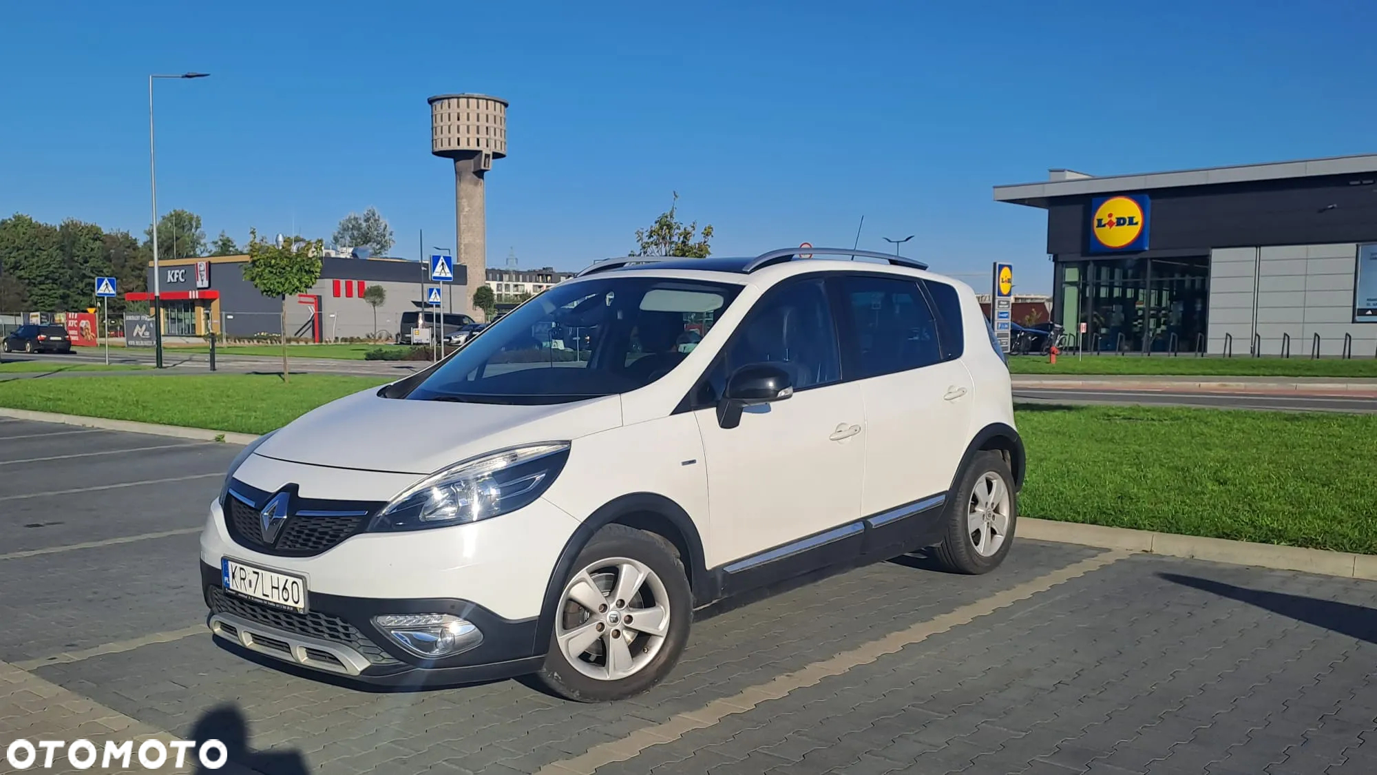 Renault Scenic Xmod 1.6 dCi Energy Bose Edition - 8