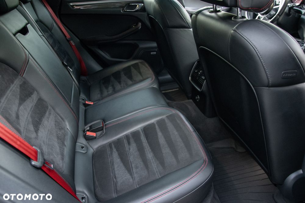 Porsche Macan - 15