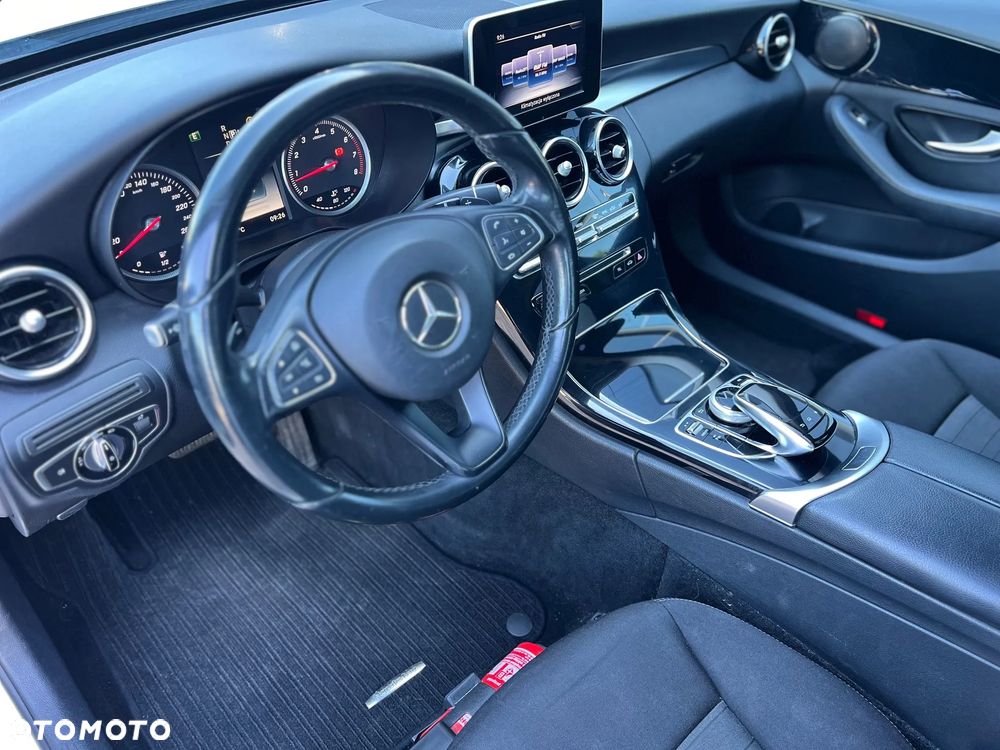 Mercedes-Benz Klasa C 180 7G-TRONIC - 13