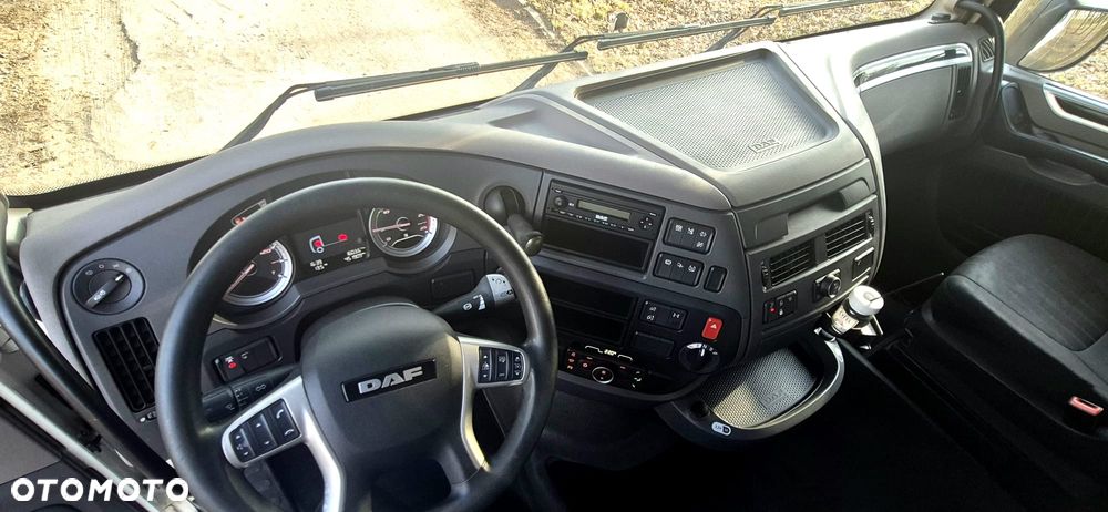 DAF XF - 8