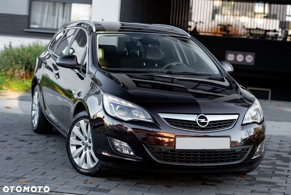 Opel Astra 1.4 Turbo Sports Tourer Automatik Exklusiv - 1