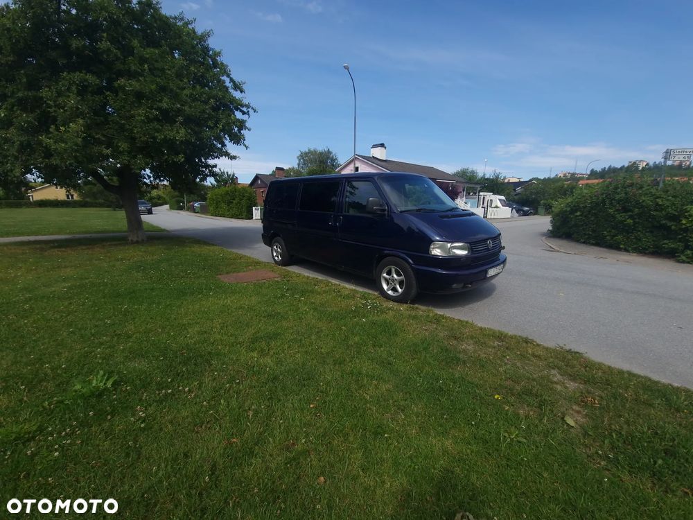 Volkswagen Caravelle - 6