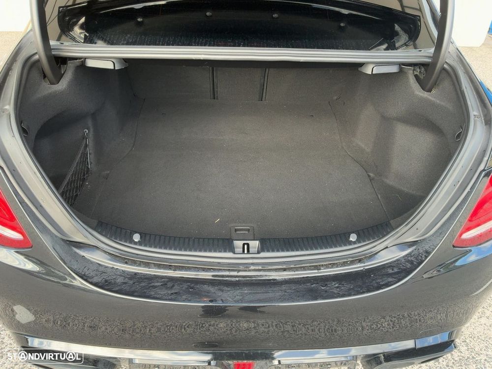 Mercedes-Benz C 63 AMG S - 9