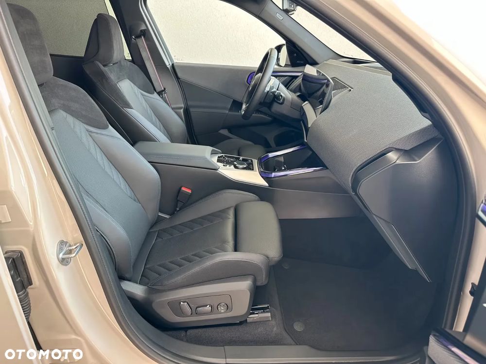 BMW X3 xDrive20d mHEV - 23