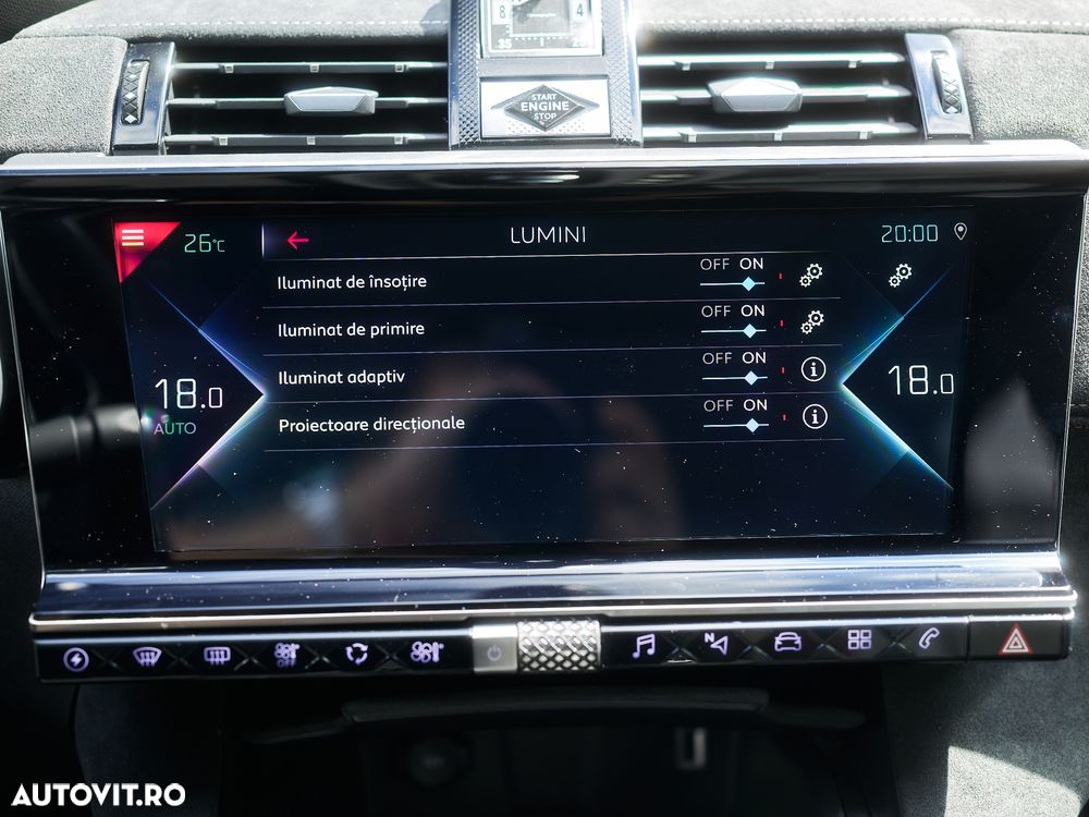 DS Automobiles DS 7 Crossback 1.6 PHeV AWD 300 EAT8 PERFORMANCE LINE + - 30