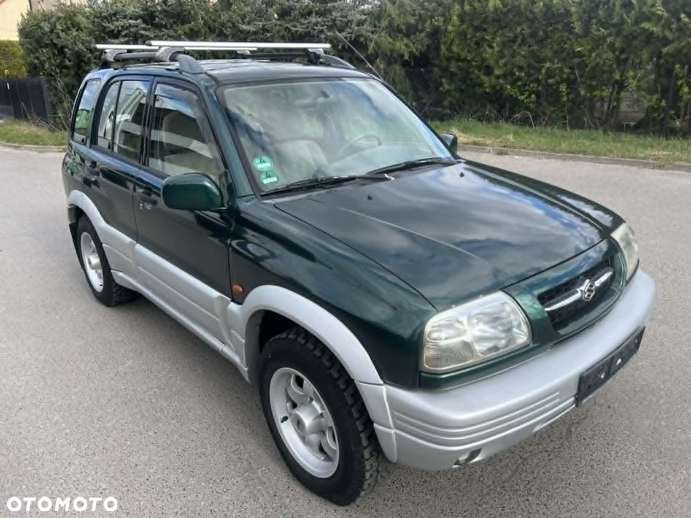 Suzuki Grand Vitara 2.5 V6 - 8