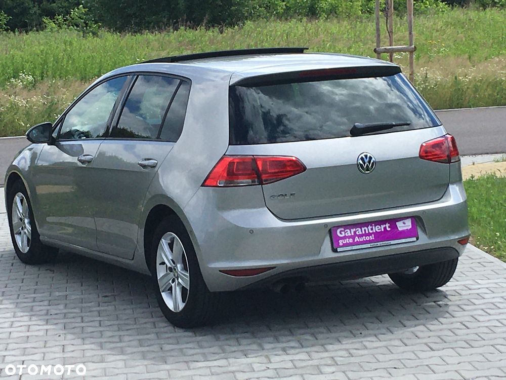 Volkswagen Golf - 20
