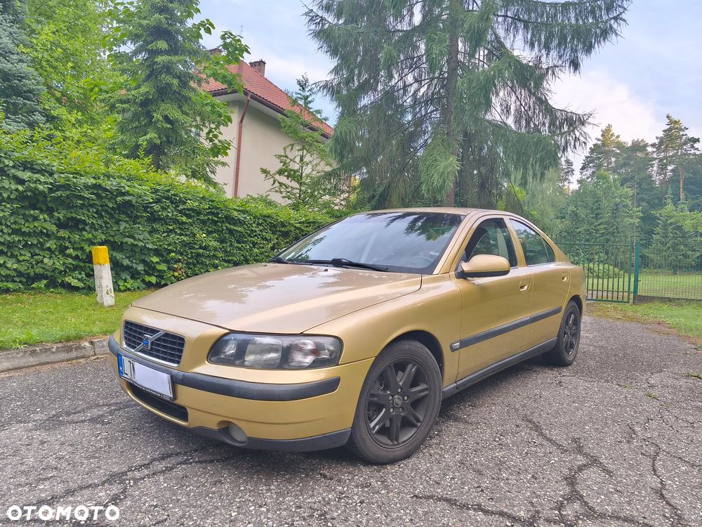 Volvo S60 2.4 D5 - 1