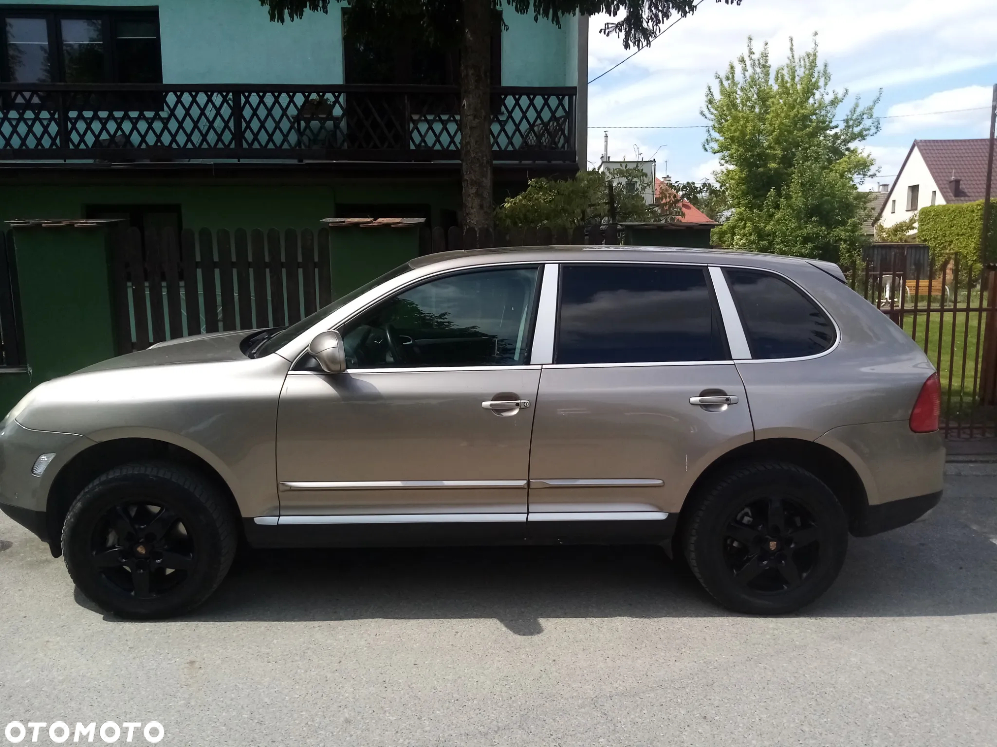 Porsche Cayenne - 2