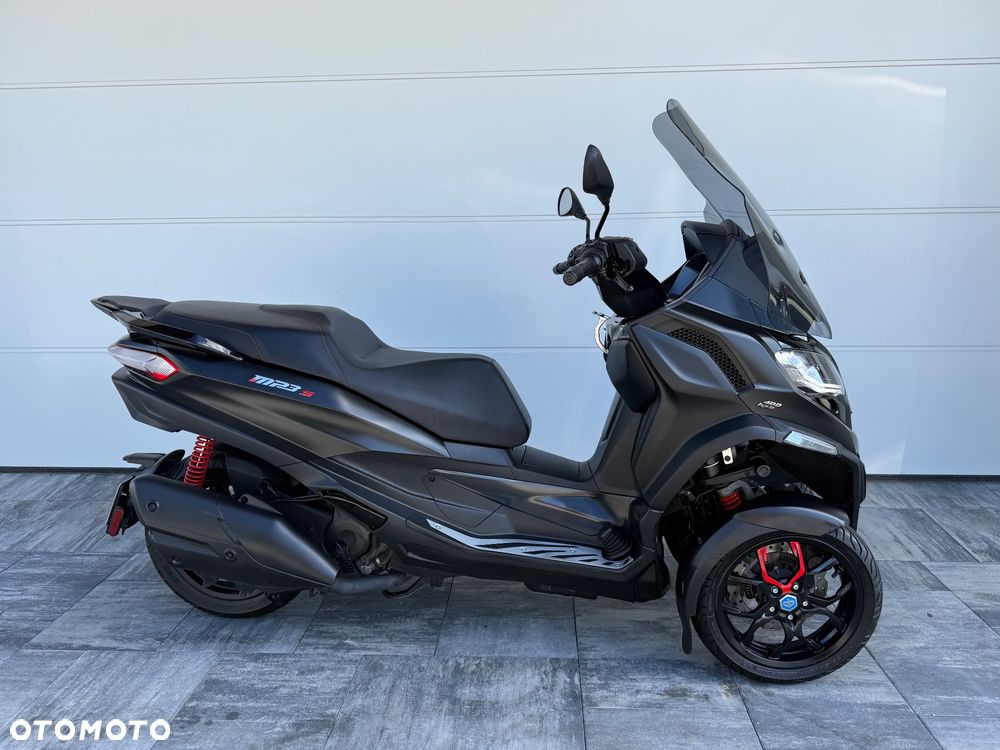 Piaggio MP-3 - 2