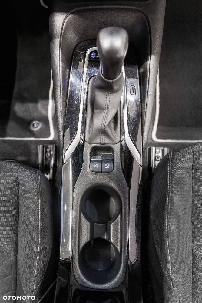 Toyota Corolla 1.8 Hybrid Comfort - 28