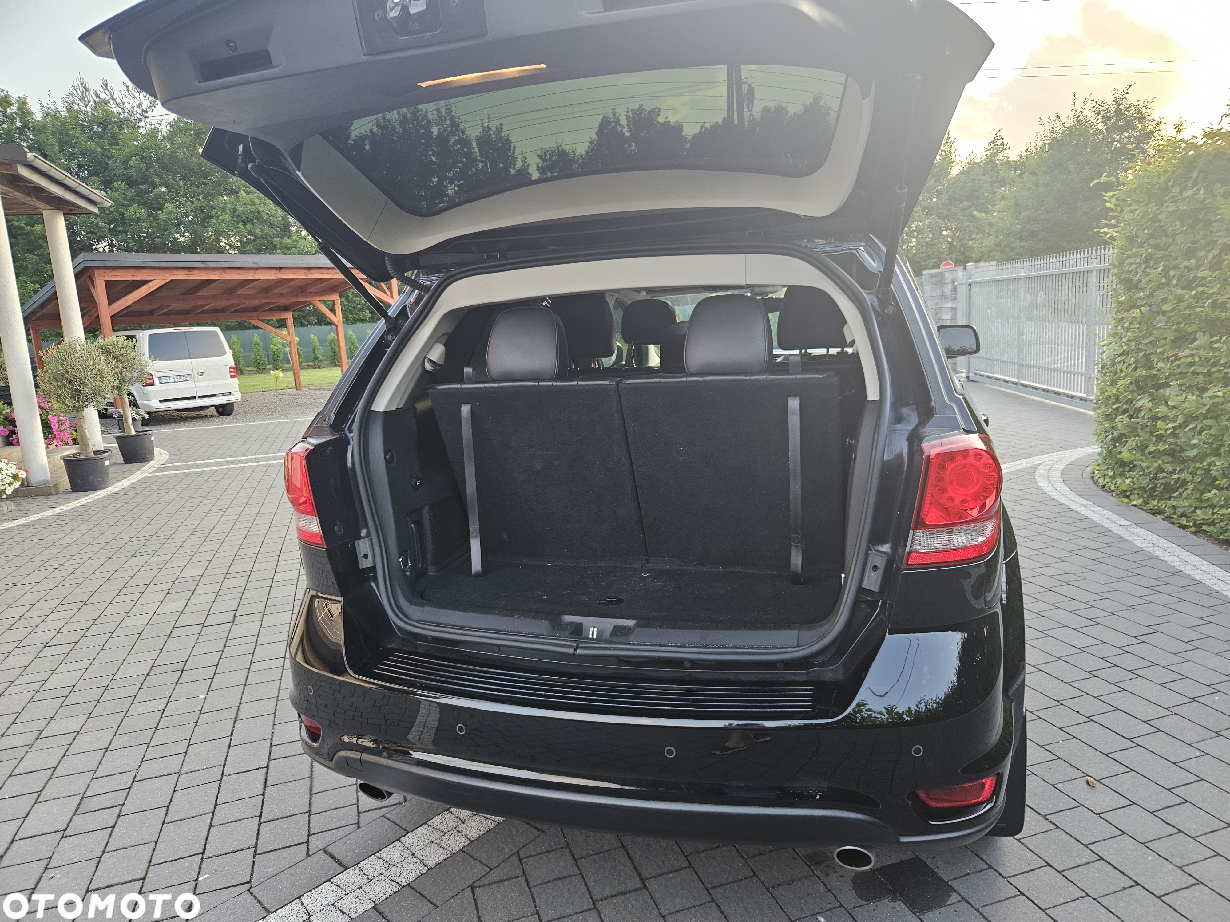 Dodge Journey - 10