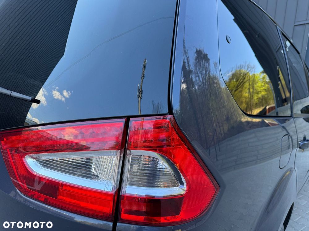 Ford Galaxy 2.0 TDCi Ambiente - 19