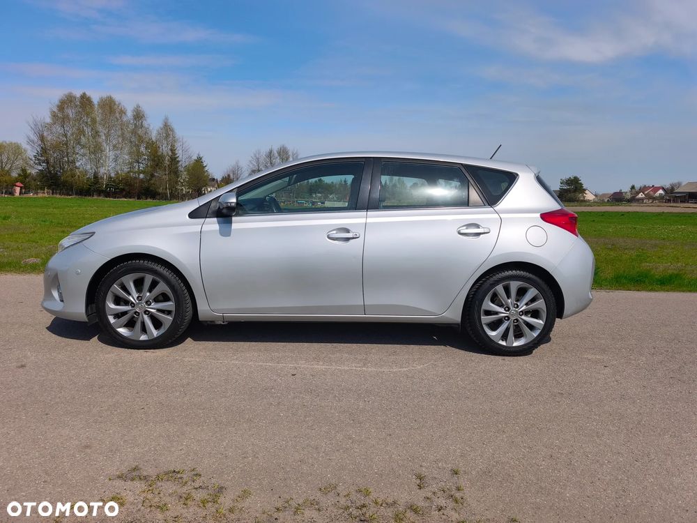 Toyota Auris 1.6 Executive - 5