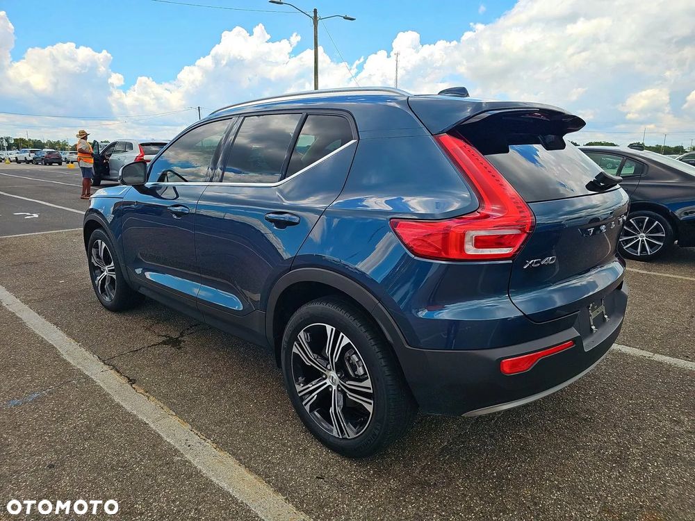 Volvo XC 40 T5 AWD Geartronic Inscription - 4