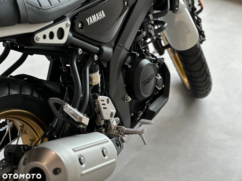 Yamaha XSR - 7