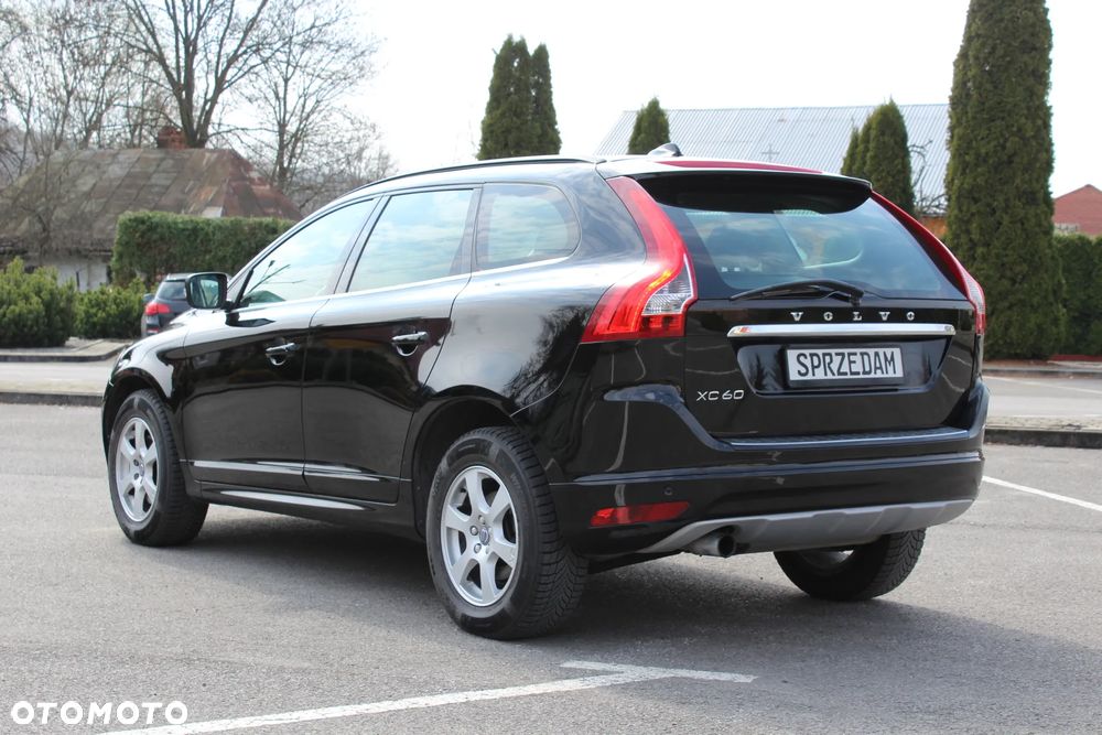 Volvo XC 60 D3 Momentum - 12