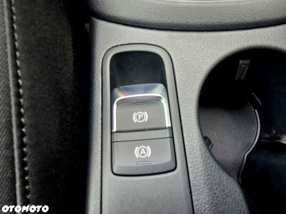 Audi Q3 1.4 TFSI S tronic - 19