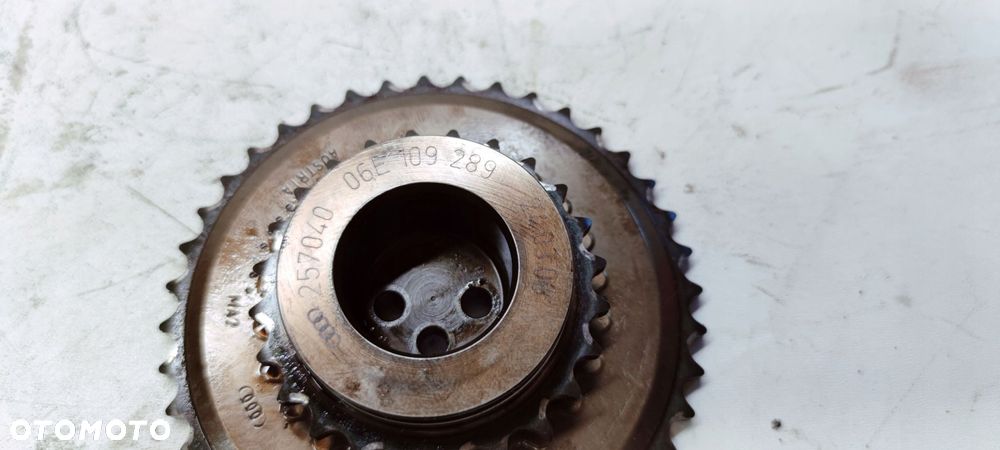 KOŁO ZĘBATE ROZRZĄDU AUDI A6 C6 3.0TFSI 06E109289 - 2