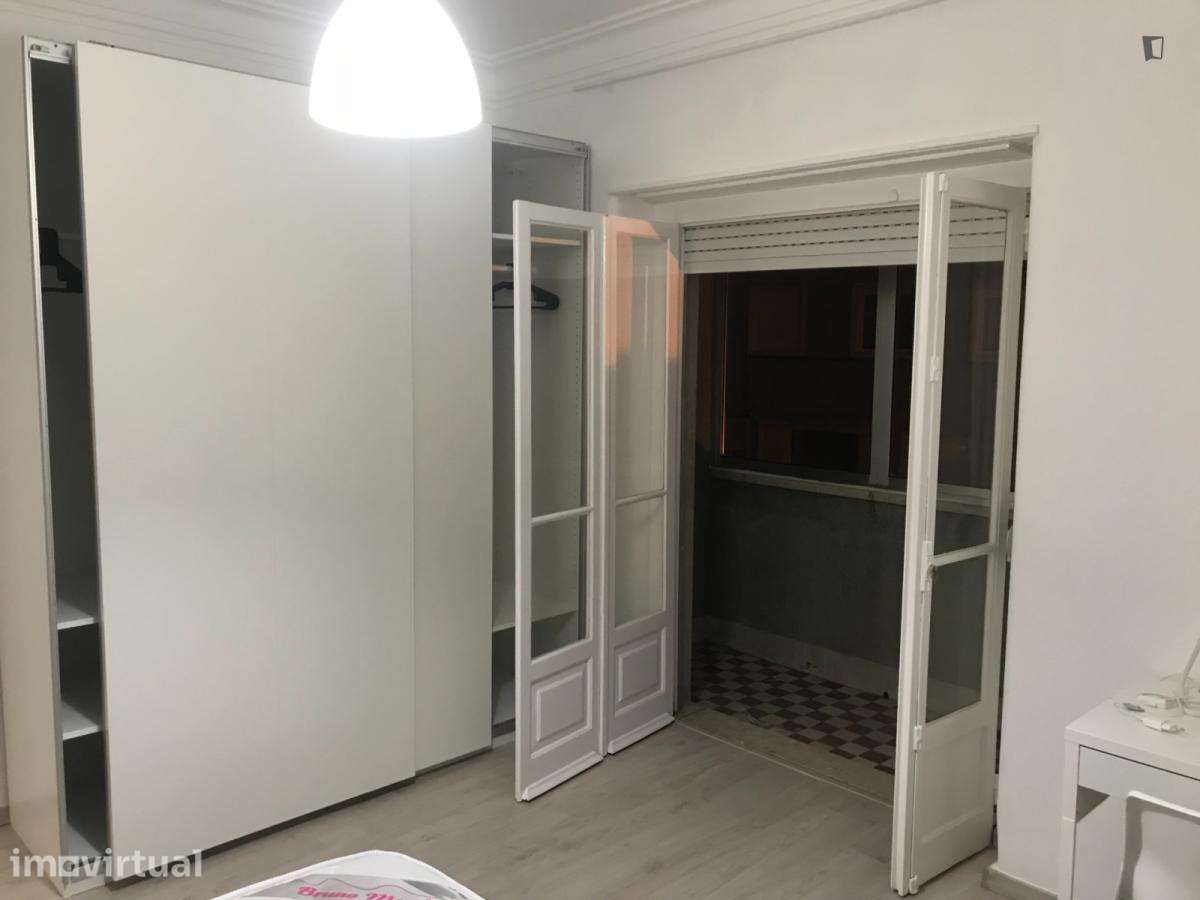 Quarto - localizado em Penha de França Lisbon - Grande imagem: 5/11