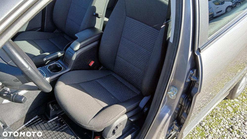 Mercedes-Benz Klasa B 180 Autotronic - 18