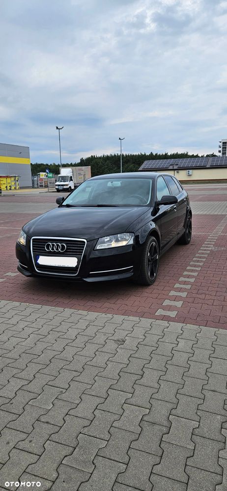Audi A3 Sportback 1.6 TDI DPF Attraction - 2