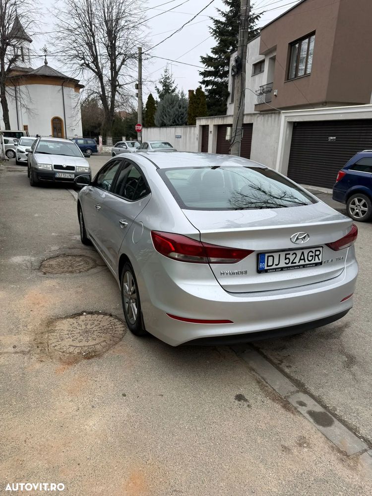 Hyundai Elantra 1.6 MPi Highway - 3