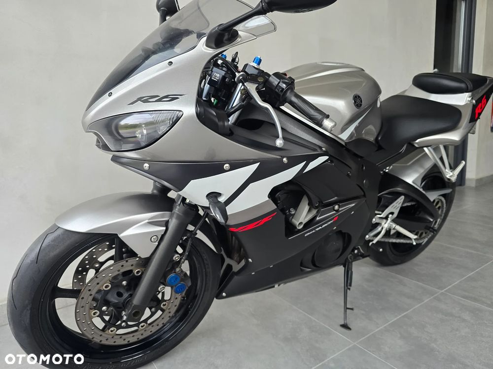 Yamaha R6 - 23