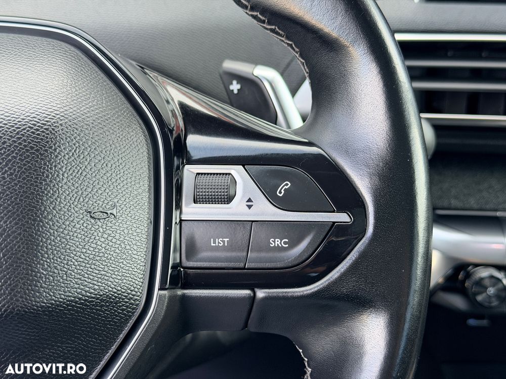 Peugeot 5008 PureTech 130 EAT6 Allure - 29