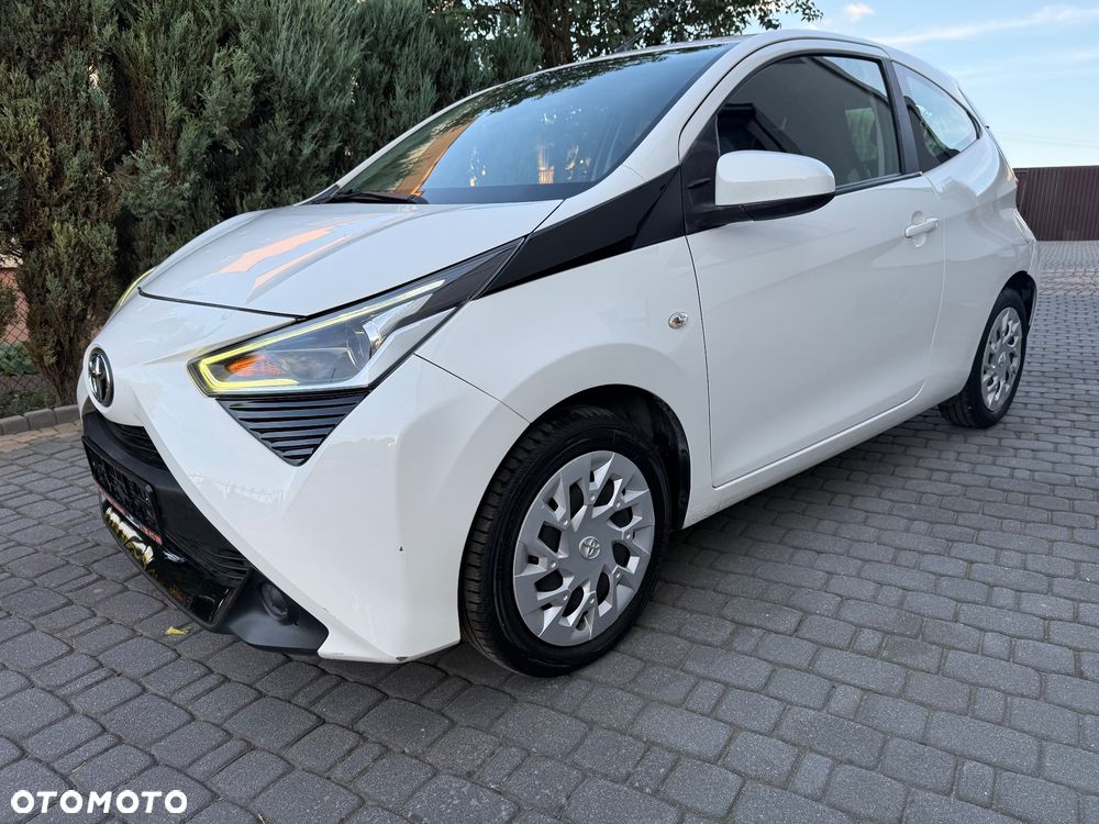 Toyota Aygo x-play - 2
