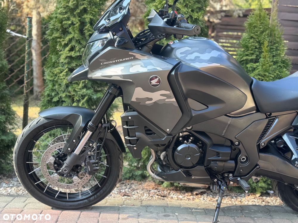 Honda VFR - 17